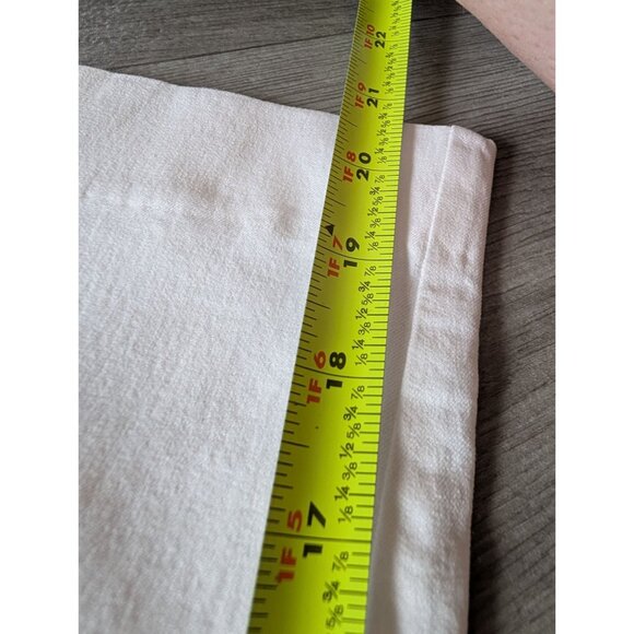 Chicos So Slimming White Cropped Slimming Pants Size 0 - Picture 4 of 4